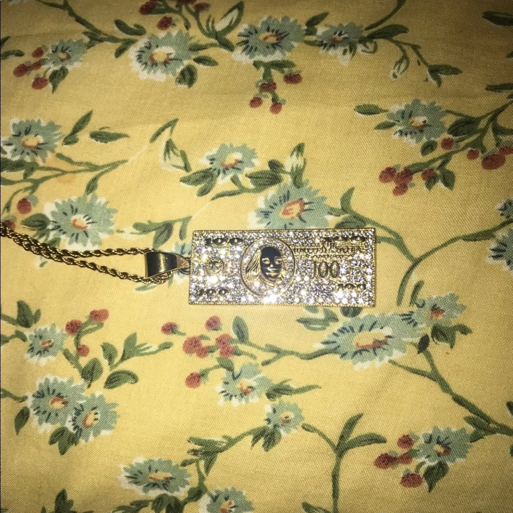 Chain - Picture 5 of 5